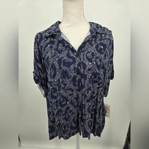 LuLaRoe Amy Navy Blue Abstract Print Bowling Shirt Medium NWT (6357)
